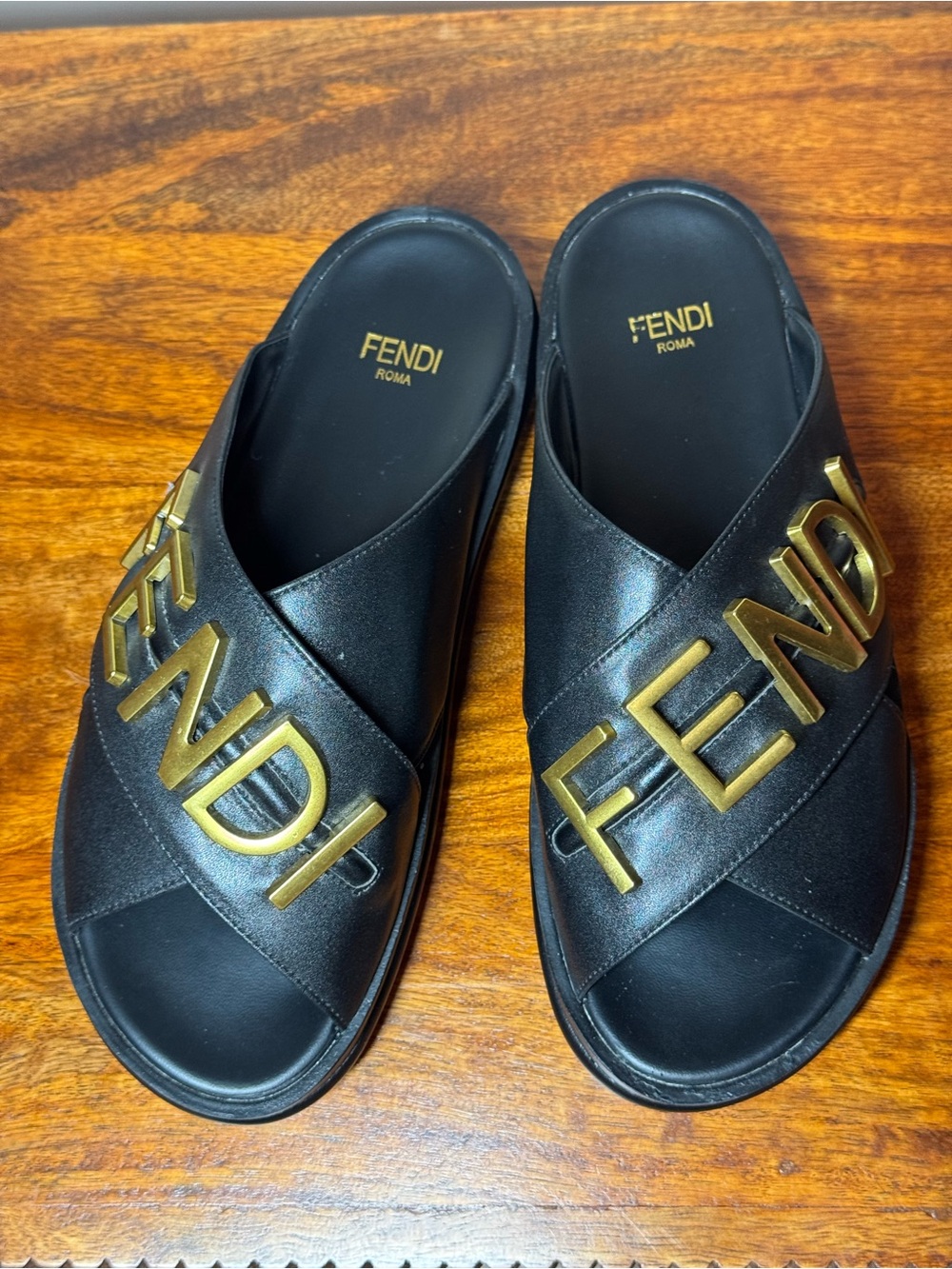 Black Slides. No Brand.